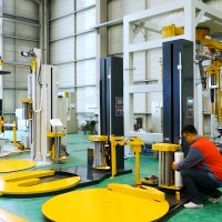 纏繞機(jī)如何選配護(hù)角機(jī)