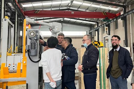 俄羅斯客戶來我司工廠參觀考察